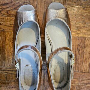 Kate Maconie Vintage Pink Metallic Mary Jane Heels – Size 9B